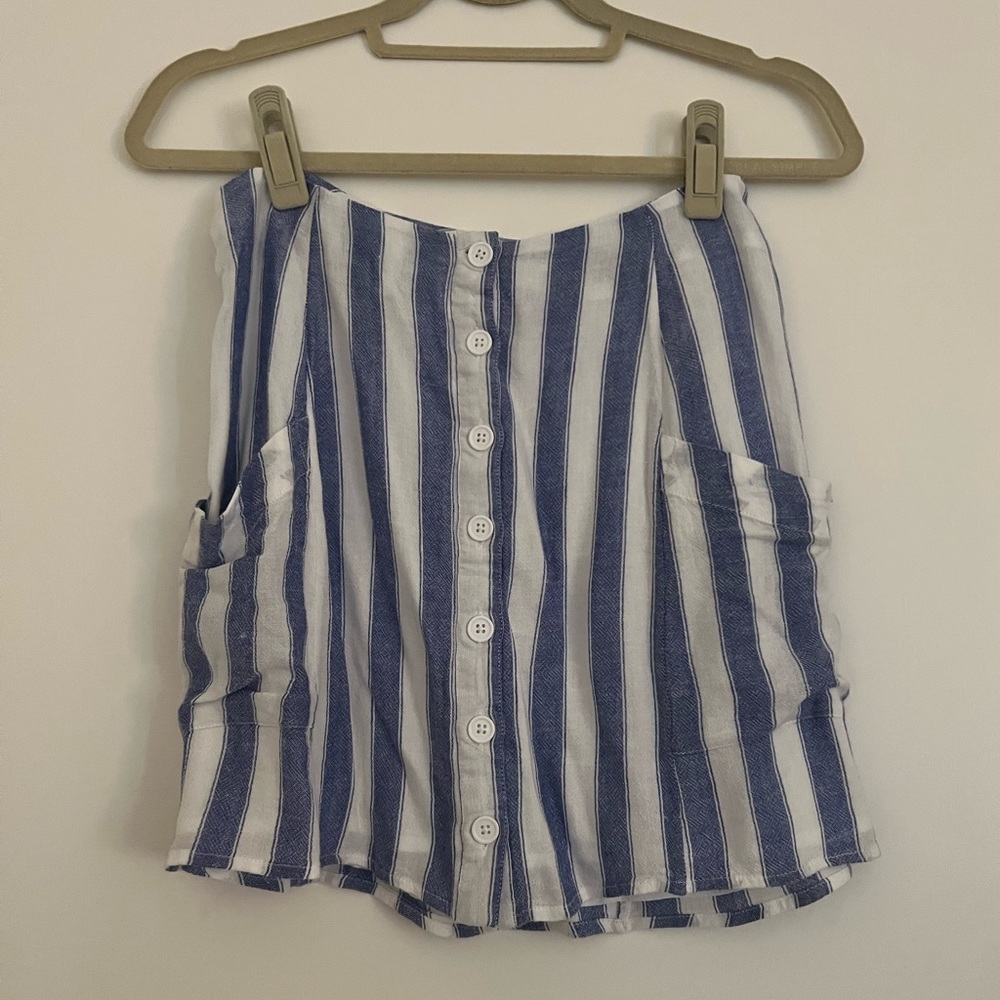 Rails strip skirt